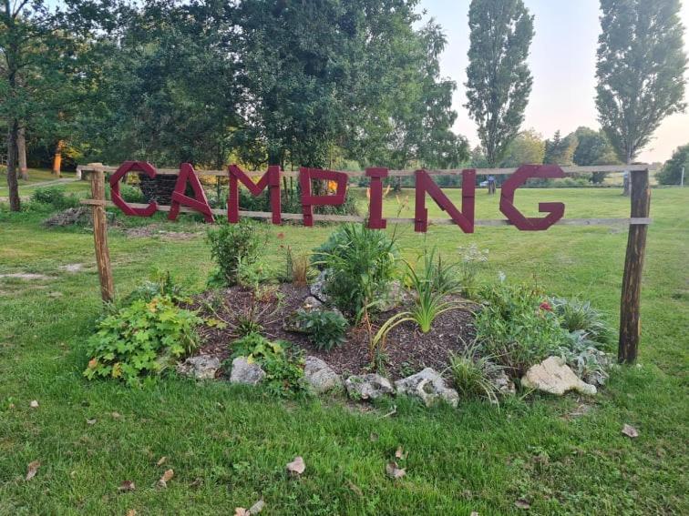 Camping De La Reuille Flere-la-Riviere Екстер'єр фото
