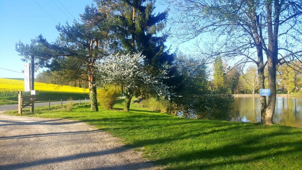 Camping De La Reuille Flere-la-Riviere Екстер'єр фото