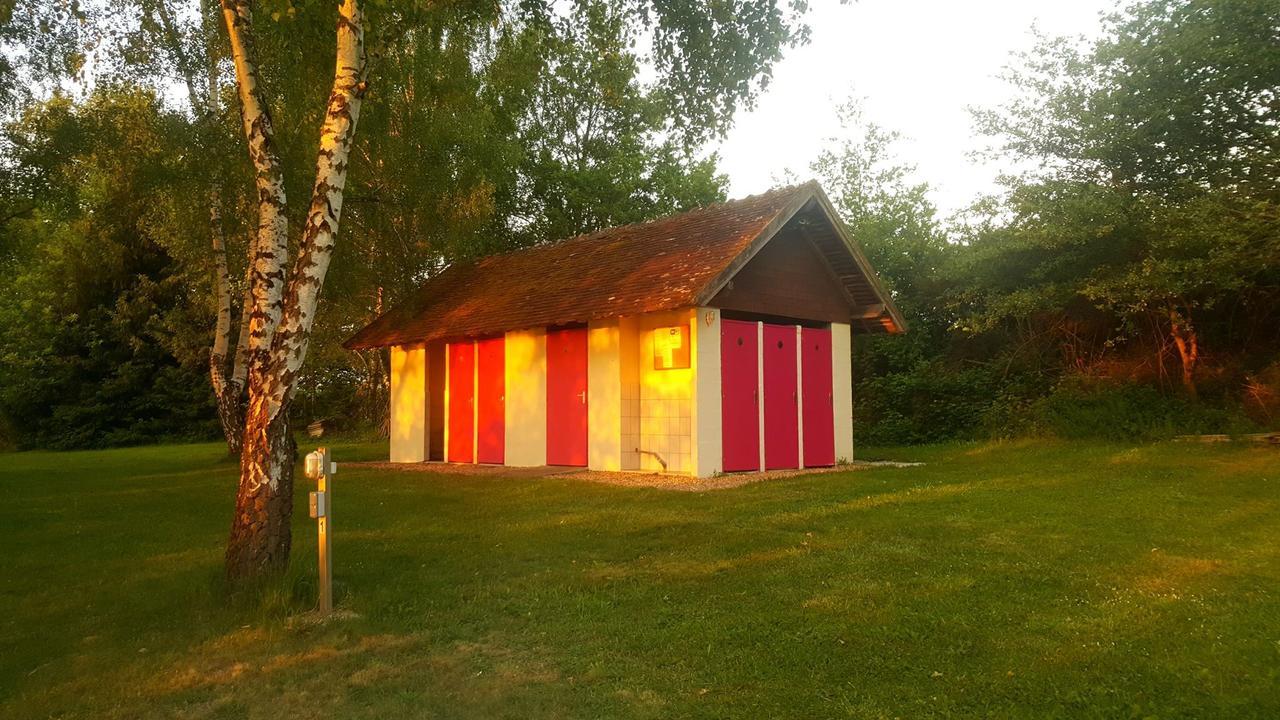 Camping De La Reuille Flere-la-Riviere Екстер'єр фото
